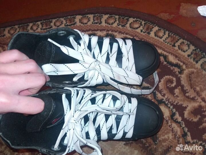 Коньки хоккейные larsen 31 размер б/у