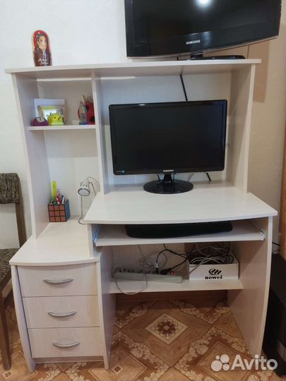 Компьютерный стол