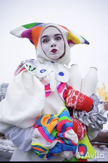 Тренер по воздушной гимнастике