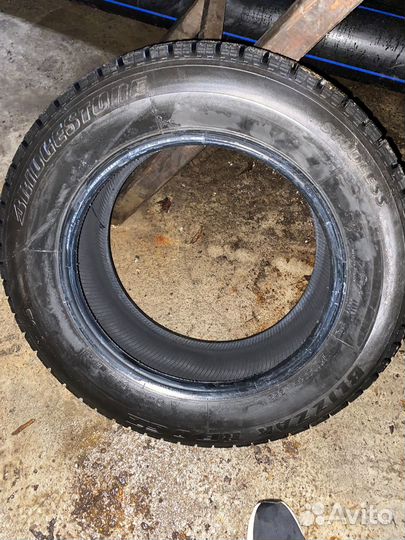 Bridgestone Blizzak Revo GZ 215/60 R16 95S