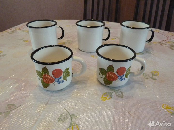 Эмалированные кружки