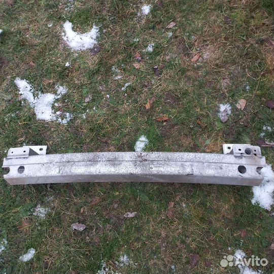 Брус бампера бмв х6 ф16