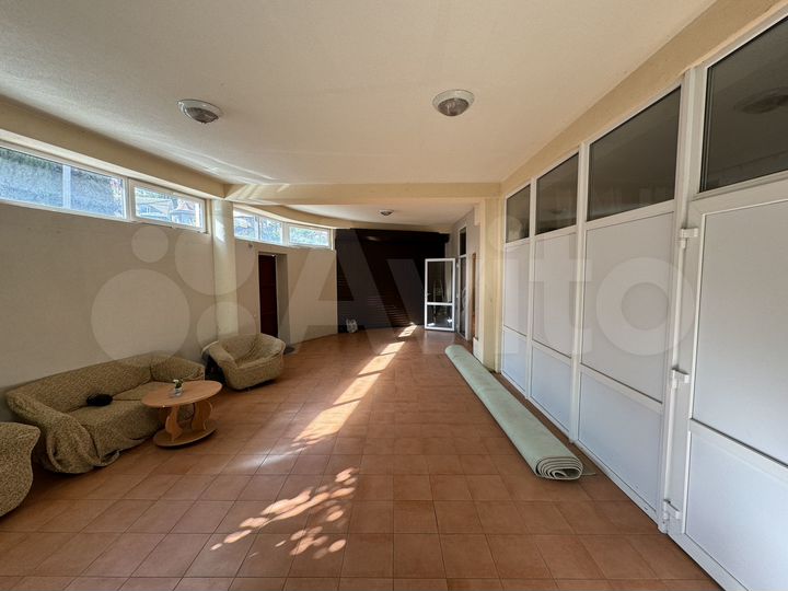 Гостиница, 255 м²