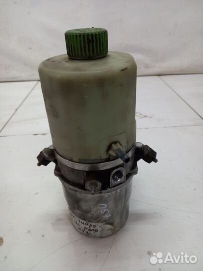 VW Polo (MK5) V Насос гидроусилителя