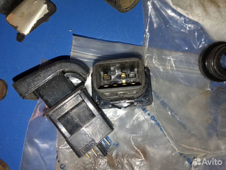 Запчасти на audi 80 b3