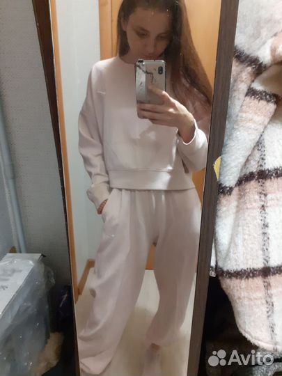 Спортивный костюм женский