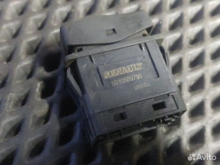 Клавиша многофункциональная Renault