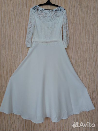 Свадебное платье 48 50 бу