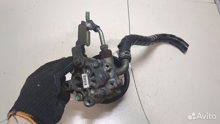 Гур Toyota Corolla Verso, 2005