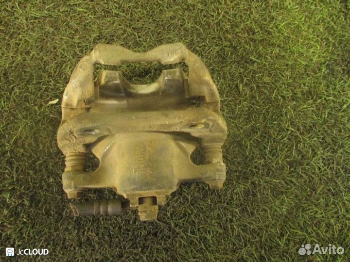 Суппорт на honda elysion RR4 J30A