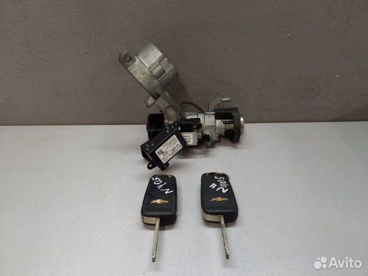 Замок зажигания Chevrolet Cruze 2013