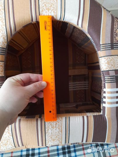 Домик для небольшой собачки