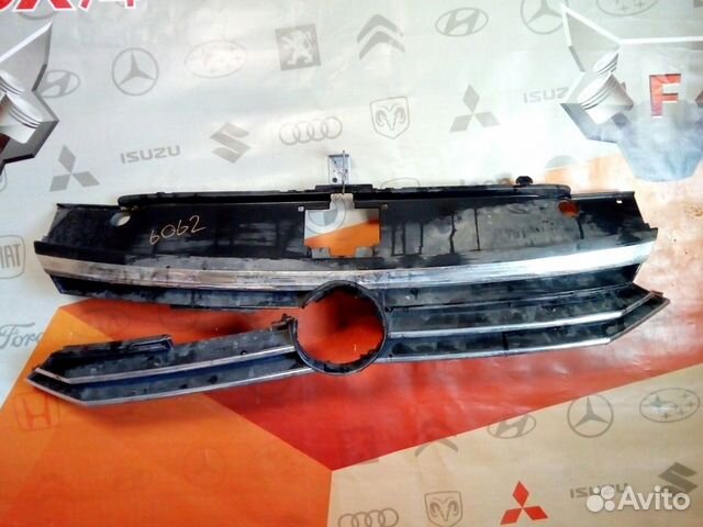 Volkswagen Passat B8 - Решетка радиатора Б/У