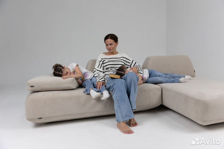 Диван прямои 4400х1700 мм