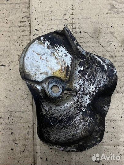 Тепловой экран Mercedes-Benz E-Class W210 M112E24