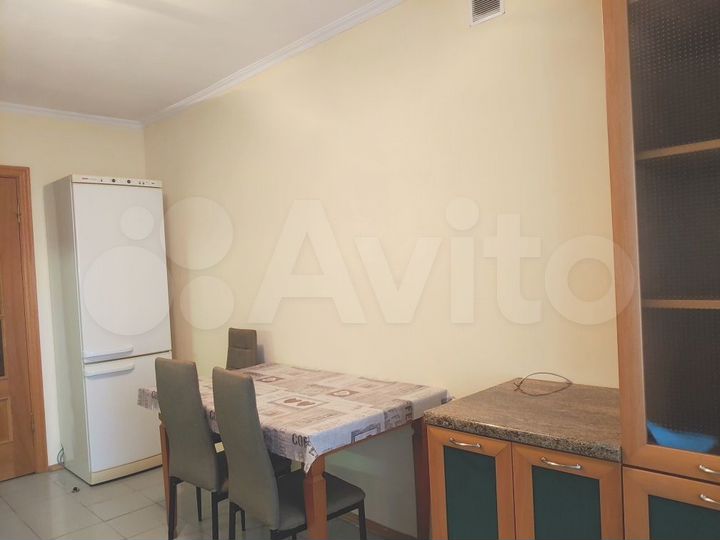 3-к. квартира, 92 м², 6/9 эт.