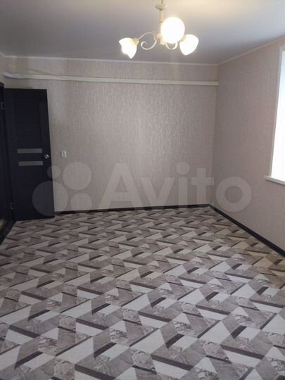 2-к. квартира, 56 м², 1/5 эт.