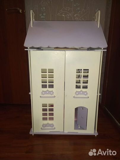 Большой кукольный домик