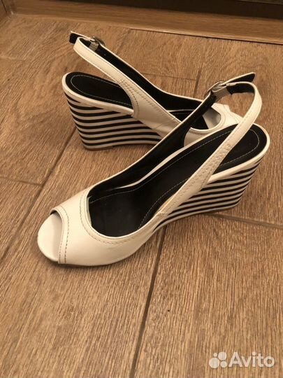 Босоножки, саббо