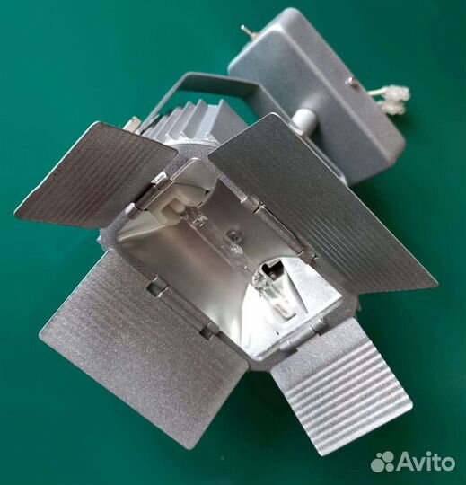 Прожектор галогеновый