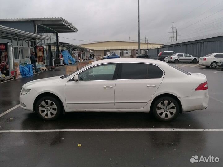 Skoda Superb 1.8 AT, 2012, битый, 280 160 км