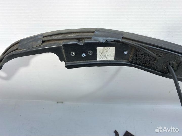 Датчик защемления багажника правый Toyota