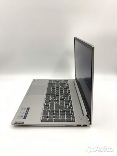 Свежий, мощный ноутбук (3.4 ггц/ SSD/ 8 гб)