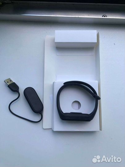 Умный браслет Xiaomi Mi Smart Band 4 NFC