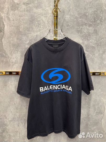 Футболка balenciaga