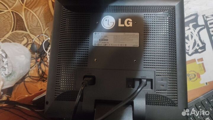 Монитор lg 787le