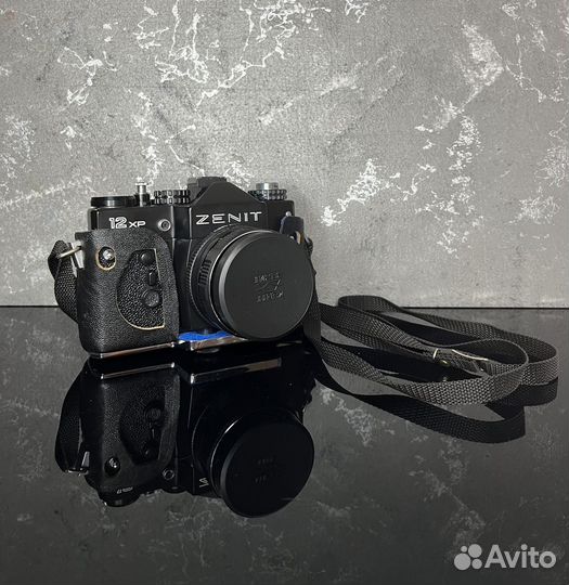 Плёночный фотоаппарат зенит 12xp