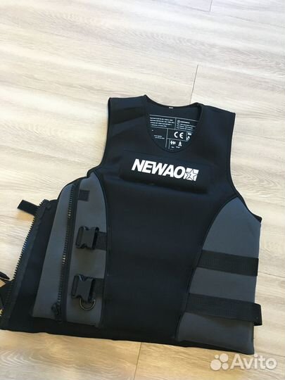 Спасательный жилет неопреновый взрослый