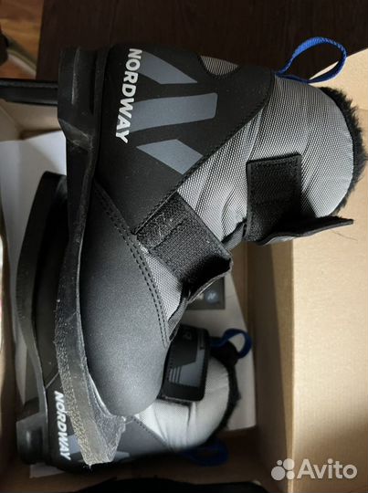 Лыжные ботинки детские 31 размер