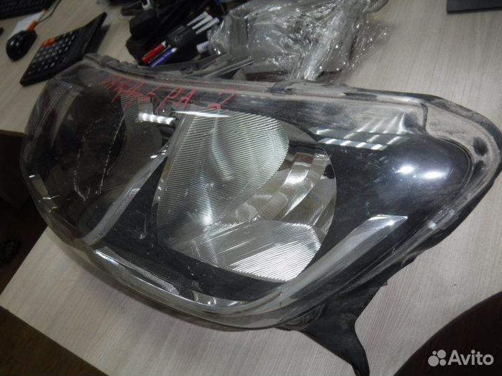Фара передняя левая Renault Sandero