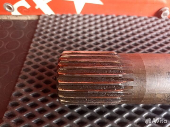 Полуось задняя