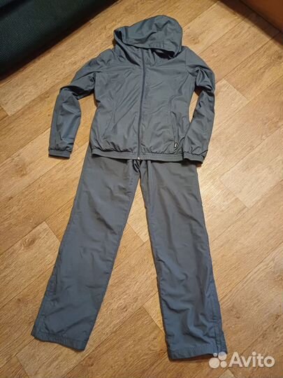 Спортивный костюм женский