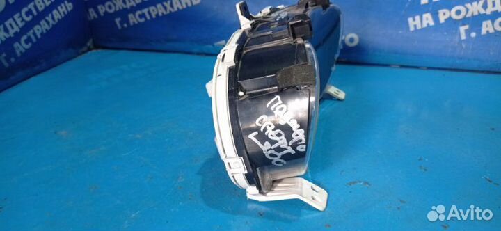 Панель приборов Mitsubishi Lancer 10 седан 4B11