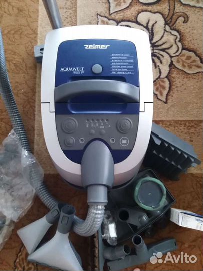 Моющий пылесос 