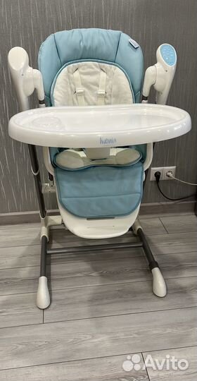Стульчик для кормления и укачивающий центр 2 в 1