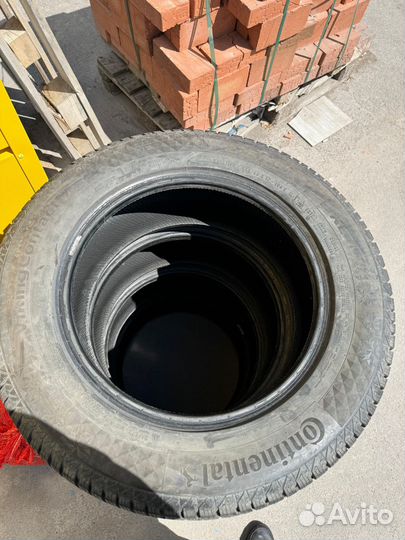 Continental ContiVikingContact 7 SUV 225/65 R17 106T