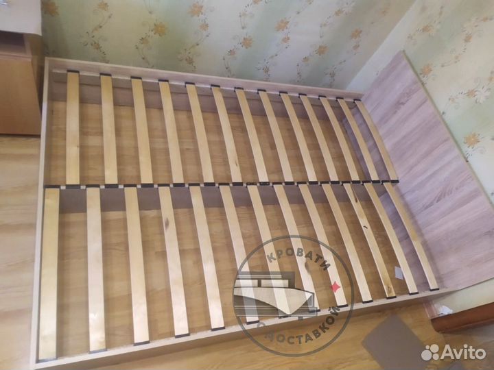 Кровать двуспальная