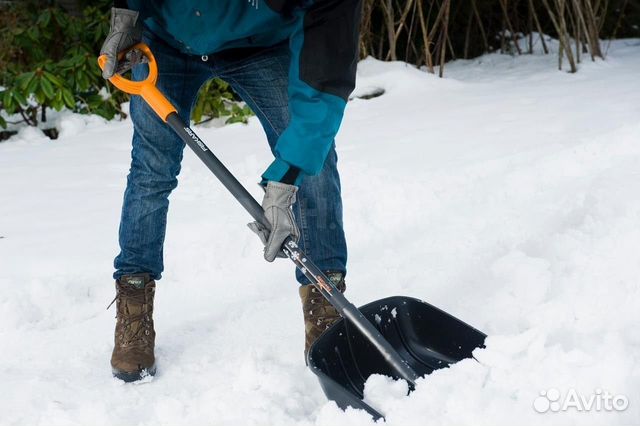 Расчистка снега лопатой объявление продам