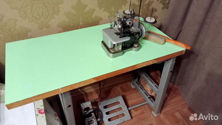 Швейное оборудование 51 кл. пмз Подольск (оверлок)