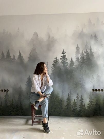 Роспись стен. Художник