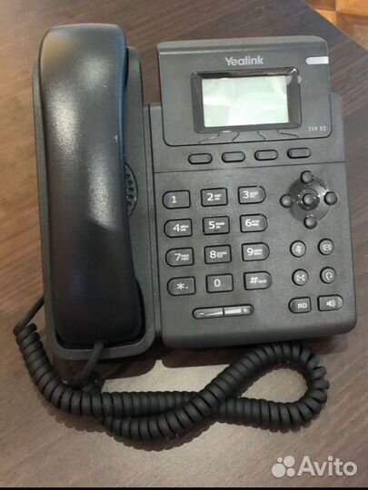 IP телефон Yealink SIP-T19