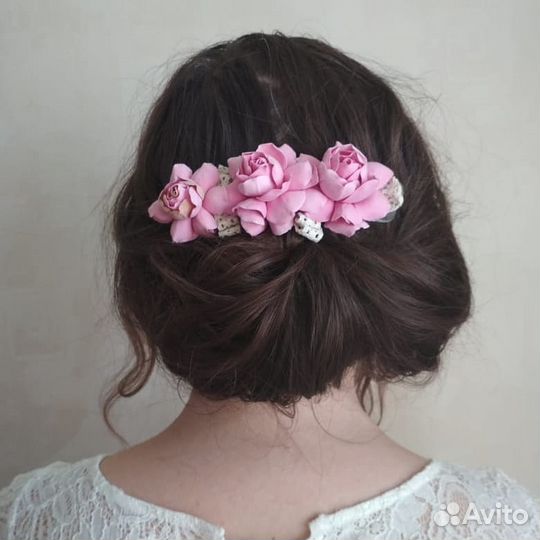 Заколка с цветами