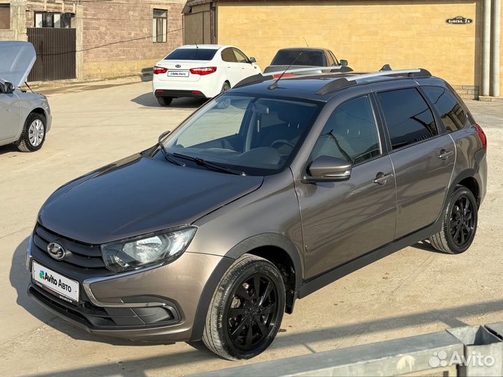 LADA Granta 1.6 МТ, 2019, 195 000 км