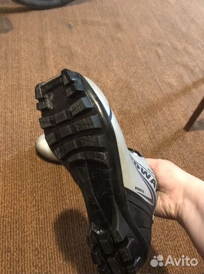 Лыжные ботинки 37 р