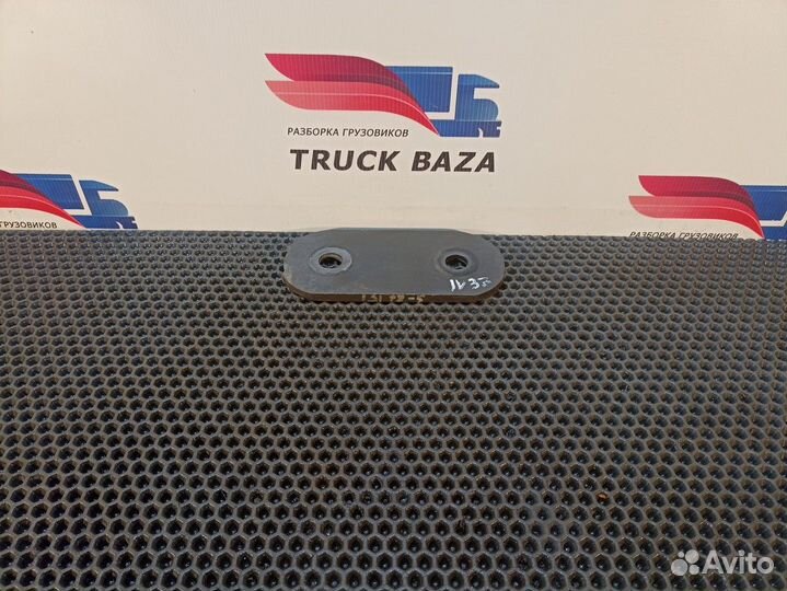 Серьга рессоры передней