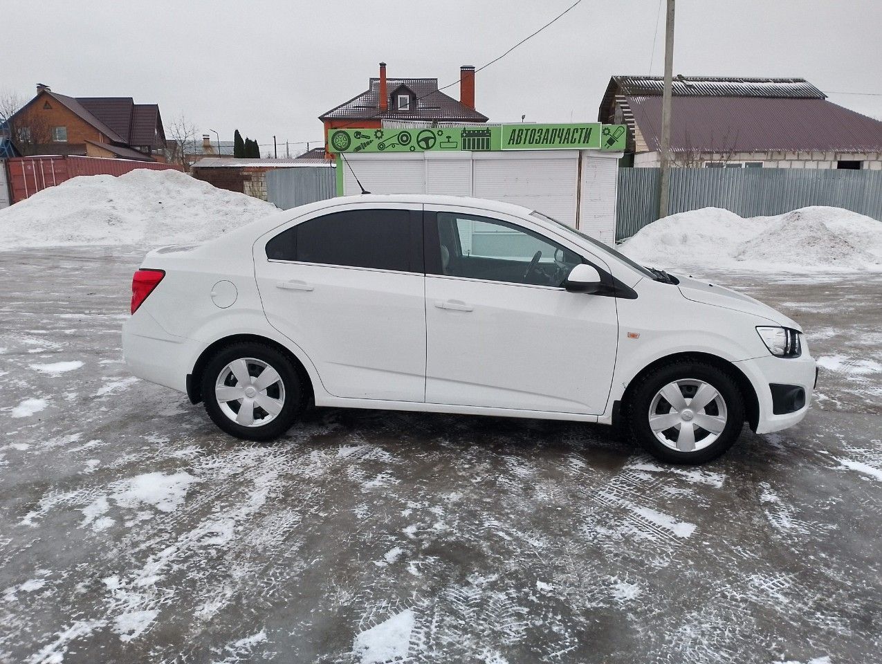 Chevrolet Aveo: фото владельца